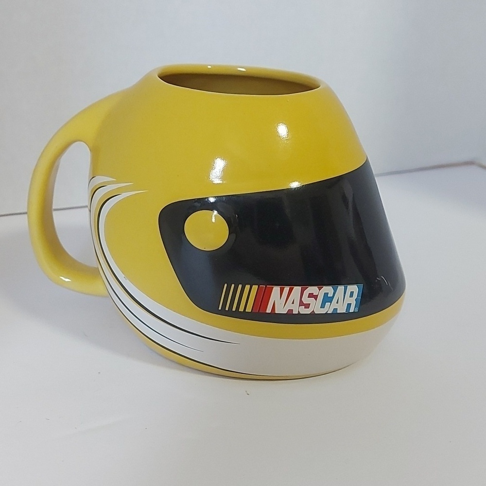 2003 Nascar racing coffee mug